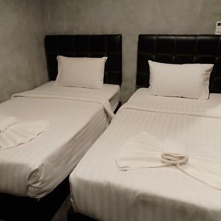 ナコーンシータンマラート ロフテル アット ナコーンホステル エクステリア 写真